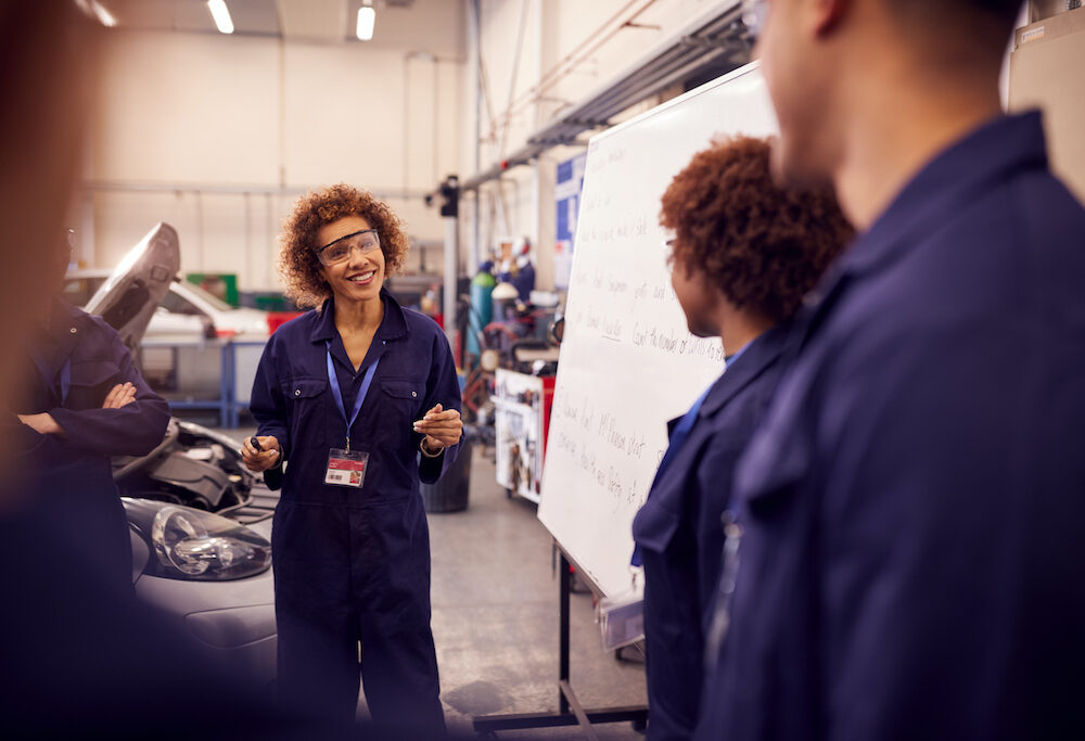 5 Great Staff Training Techniques for a Profitable Garage